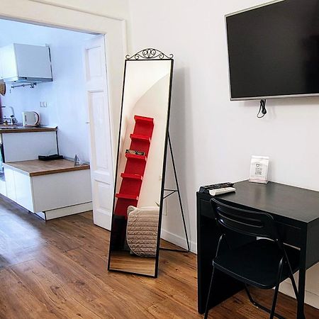 Central Suite Apartment Bari Exterior photo